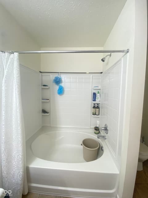Photo of 922 Beal Way, Indianapolis, IN