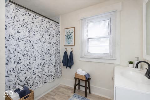 Photo of 642 E 31st Street, Indianapolis, IN