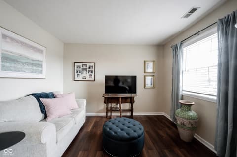 Sitting Room — 558 Fox Lane, Carmel, IN