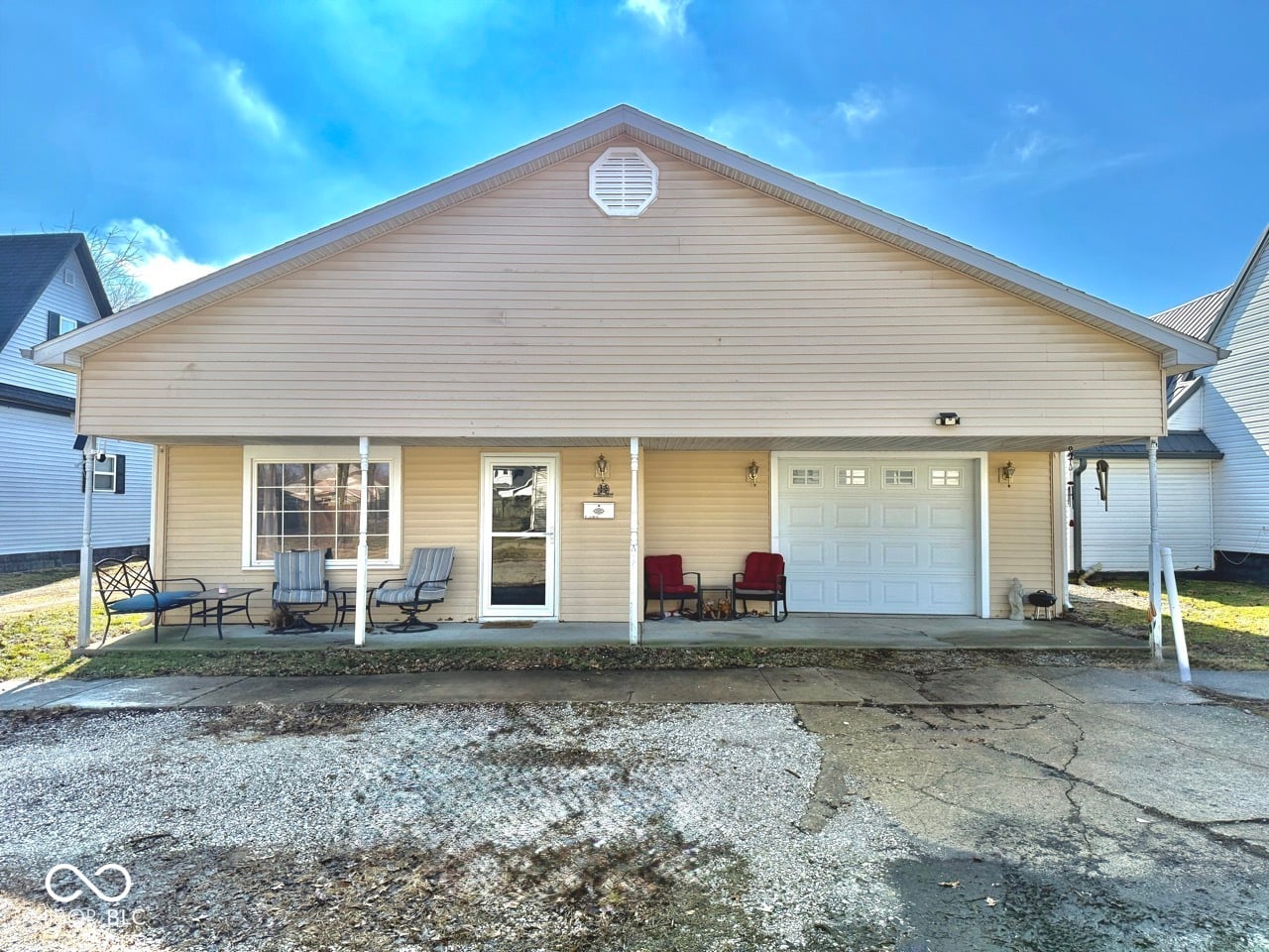Photo of 169 NE F Street NE, Linton, IN
