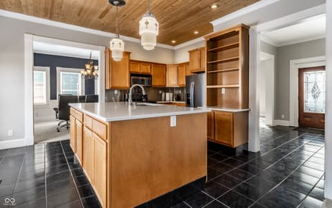 Photo of 108 E 9th Street, Indianapolis, IN