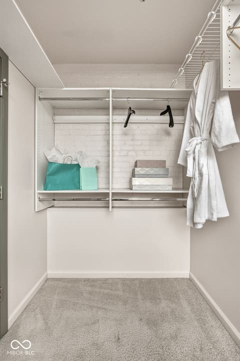 Walk In Closets — 630 N College Avenue, Indianapolis, IN