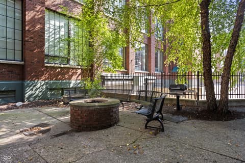 Community — 630 N College Avenue, Indianapolis, IN