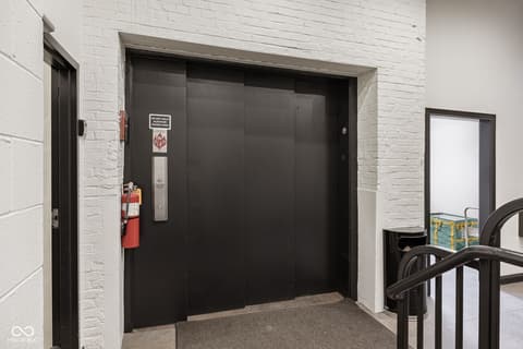 Community — 630 N College Avenue, Indianapolis, IN