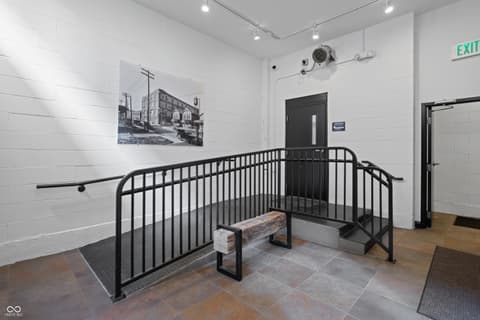 Community — 630 N College Avenue, Indianapolis, IN