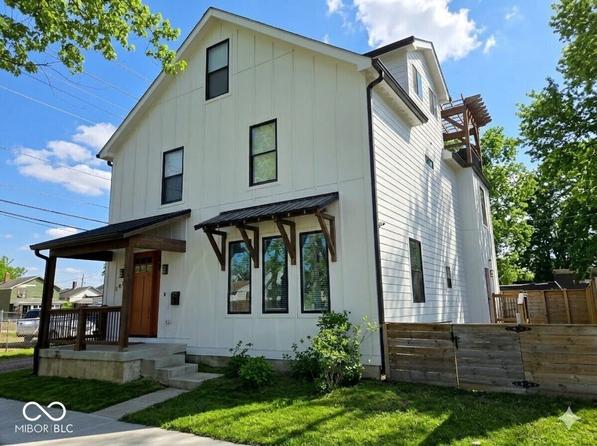Photo of 143 W 33rd Street, Indianapolis, IN