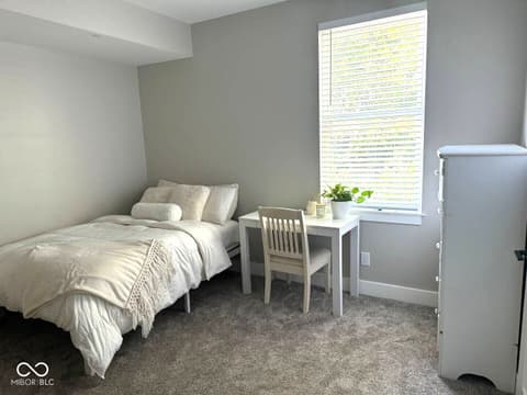 Photo of 143 W 33rd Street, Indianapolis, IN