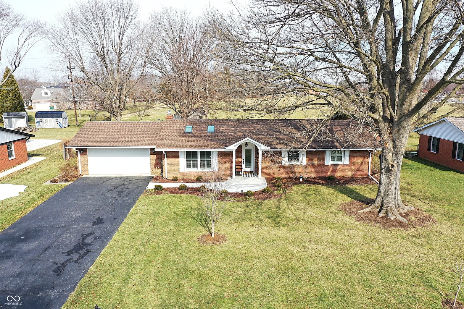 Photo of 1240 Hillview Drive, Franklin, IN