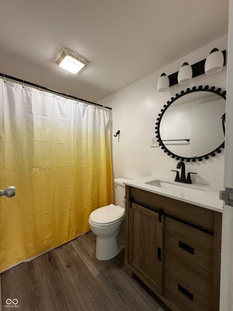 Primary bathroom at 3965 N Meridian Street, Indianapolis, IN