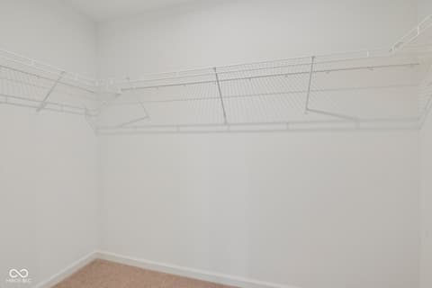 Walk In Closets — 1947 White Oak Lane, Shelbyville, IN