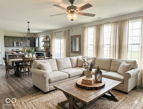 Family room at 6162 Crabapple Drive, Whitestown, IN