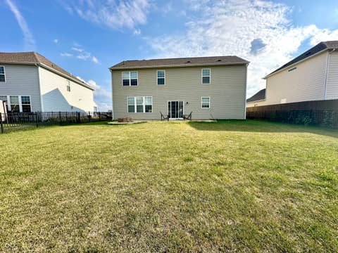 Photo of 6162 Crabapple Drive, Whitestown, IN