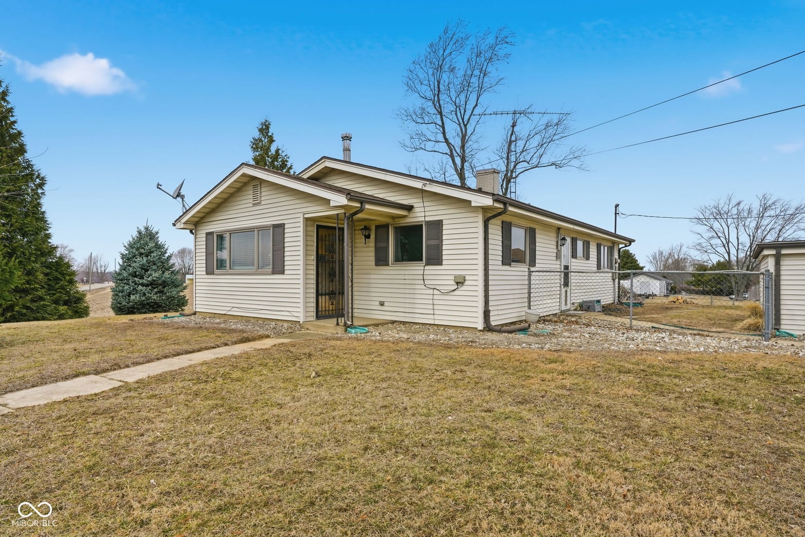 Photo of 1742 S County Road 525 E, Fillmore, IN