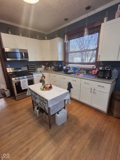Kitchen at 102 N Warren Street, West Lebanon, IN
