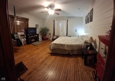 Bedroom at 102 N Warren Street, West Lebanon, IN