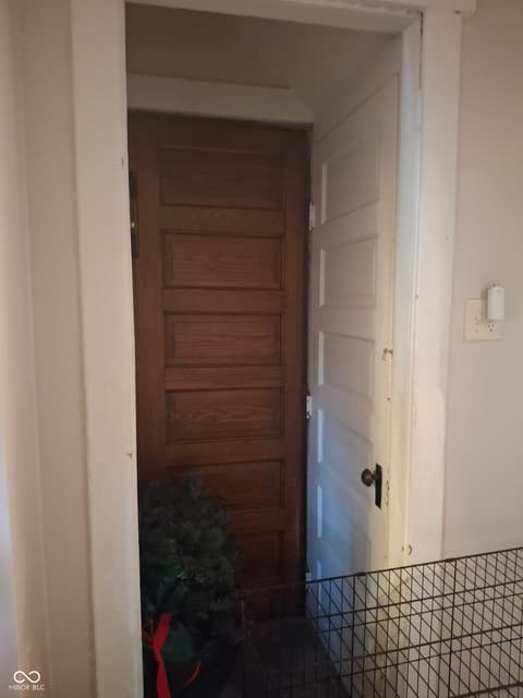 Hallway at 102 N Warren Street, West Lebanon, IN