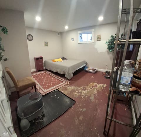 Bedroom at 102 N Warren Street, West Lebanon, IN