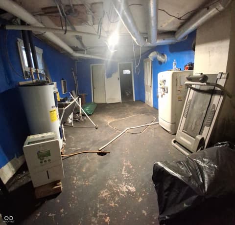 Basement at 102 N Warren Street, West Lebanon, IN