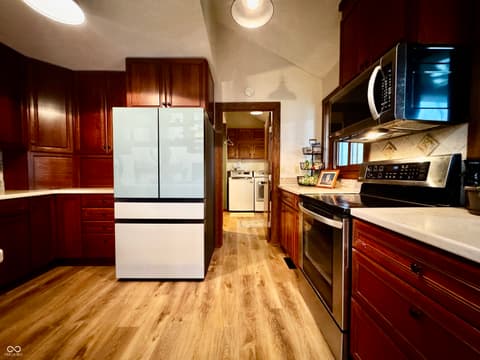 Photo of 560 Sir Lancelot Drive, Seymour, IN
