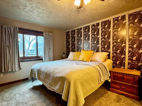 Photo of 560 Sir Lancelot Drive, Seymour, IN