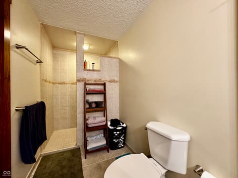 Photo of 560 Sir Lancelot Drive, Seymour, IN