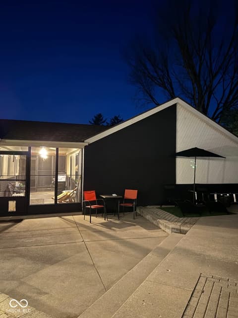 Photo of 560 Sir Lancelot Drive, Seymour, IN