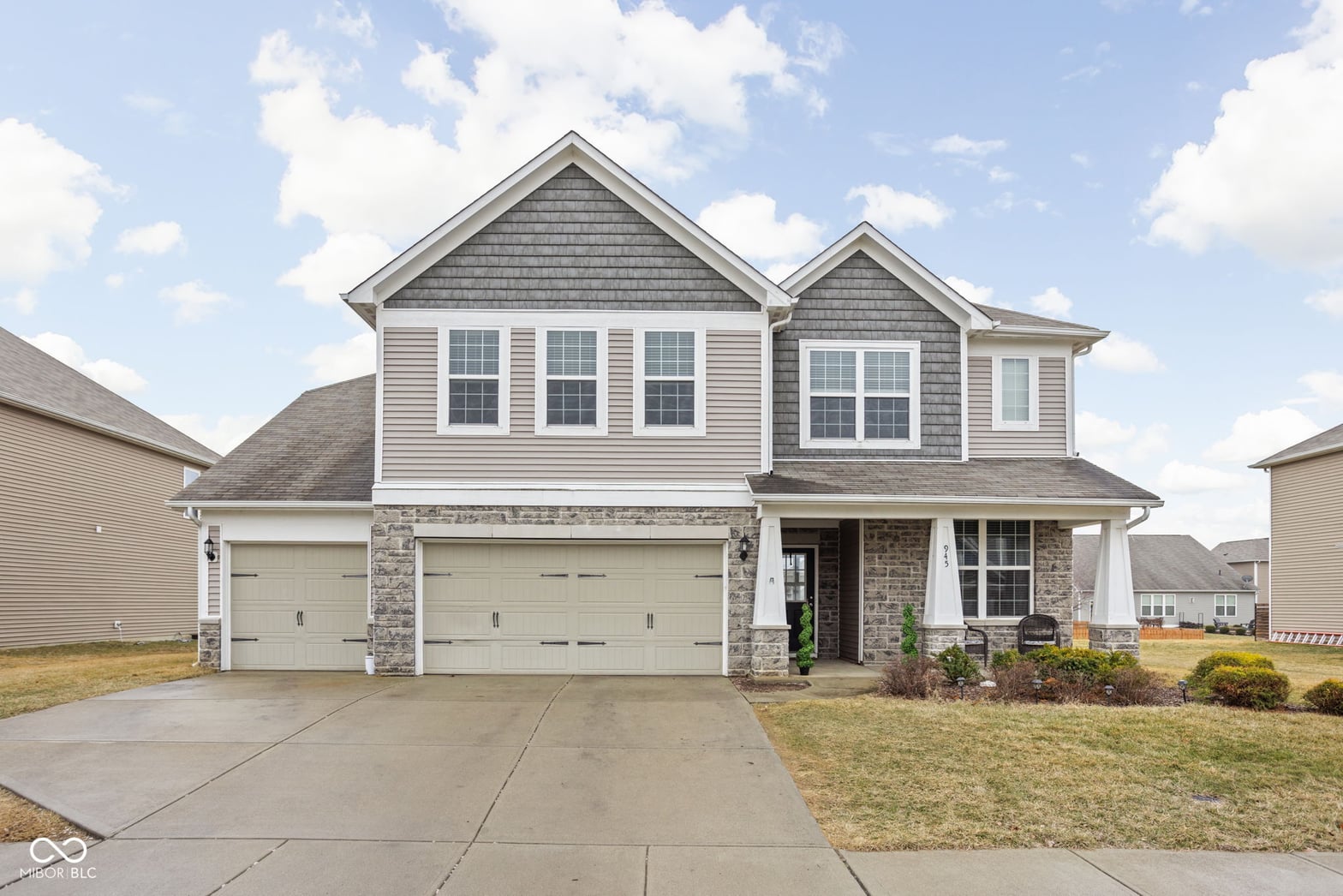 Photo of 945 Adlo Lane, Westfield, IN