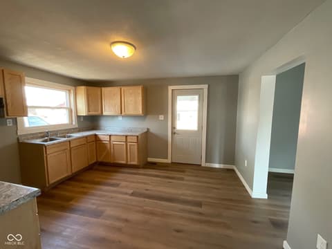 Photo of 577 E Blue Street, Montezuma, IN