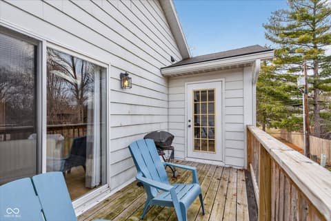 Outdoor living area at 4501 N Wheeling Avenue, Muncie, IN