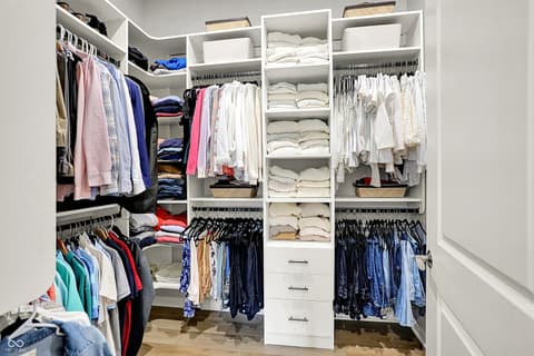 Walk In Closets — 15734 Scher Drive, Westfield, IN