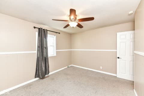 Photo of 529 Maple Lane, Brownsburg, IN