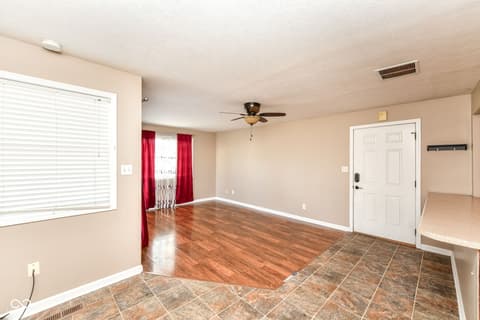 Photo of 529 Maple Lane, Brownsburg, IN