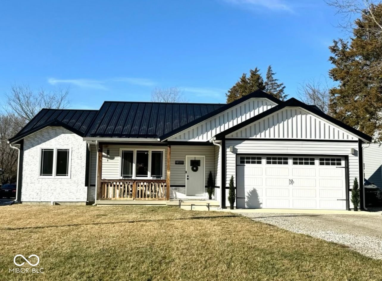 Front exterior at 599 Jefferson Valley, Coatesville, IN