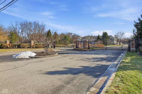 Photo of 2380 Colfax Lane, Indianapolis, IN