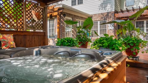 Photo of 7635 Old Hickory Court, Indianapolis, IN