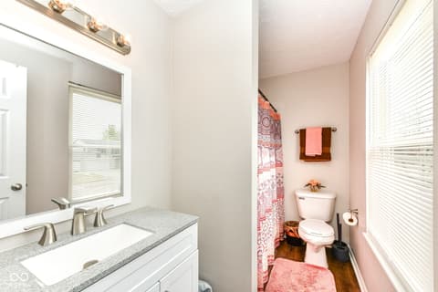 Photo of 10626 E Creekside Woods Drive, Indianapolis, IN
