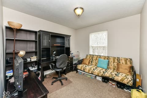 Photo of 10626 E Creekside Woods Drive, Indianapolis, IN