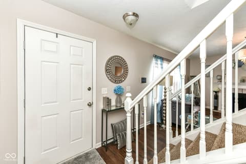 Photo of 10626 E Creekside Woods Drive, Indianapolis, IN