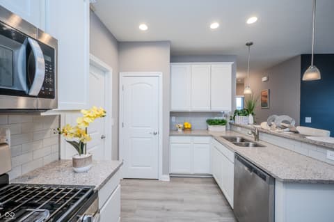 Photo of 1565 Sadler Way, Avon, IN