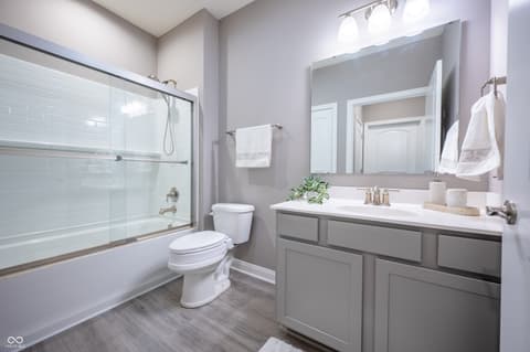 Photo of 1565 Sadler Way, Avon, IN