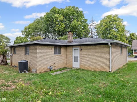 Photo of 111 W Southern Avenue, Indianapolis, IN
