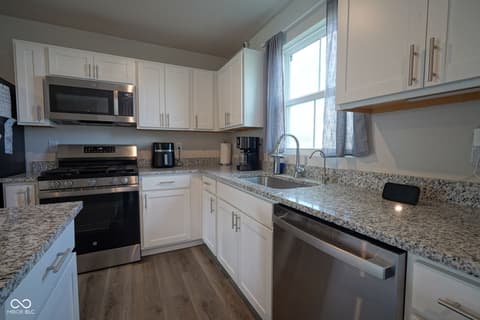 Kitchen at 874 Black Rock Circle, Lebanon, IN
