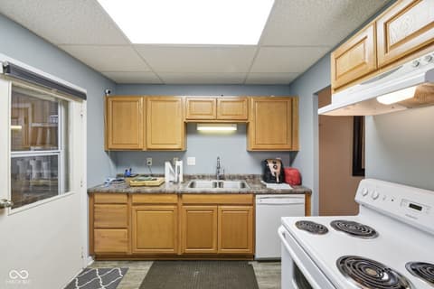 Kitchen at 153 Parkview Drive, Whiteland, IN