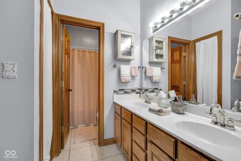 Photo of 5127 Copperwood Drive, Greenwood, IN