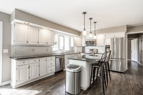 Photo of 7370 Oakland Hills Circle, Indianapolis, IN