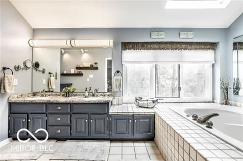 Photo of 7370 Oakland Hills Circle, Indianapolis, IN