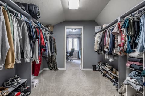 Walk In Closets — 7370 Oakland Hills Circle, Indianapolis, IN