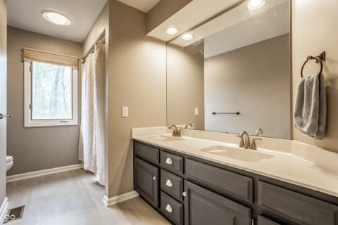 Photo of 7370 Oakland Hills Circle, Indianapolis, IN