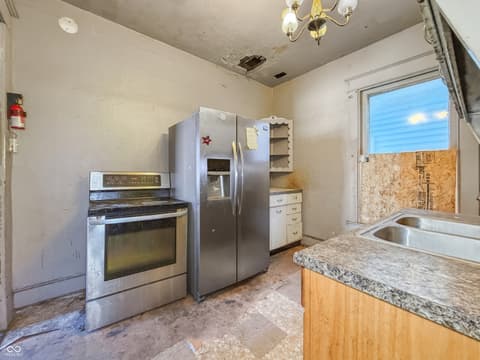Photo of 302 S Holmes Avenue, Indianapolis, IN
