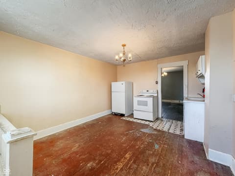 Photo of 302 S Holmes Avenue, Indianapolis, IN